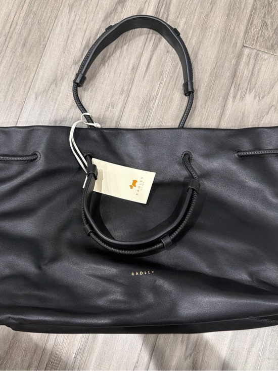 RADLEY LONDON Handbags - RADLEY LONDON Black Leather Tote with Gold Logo